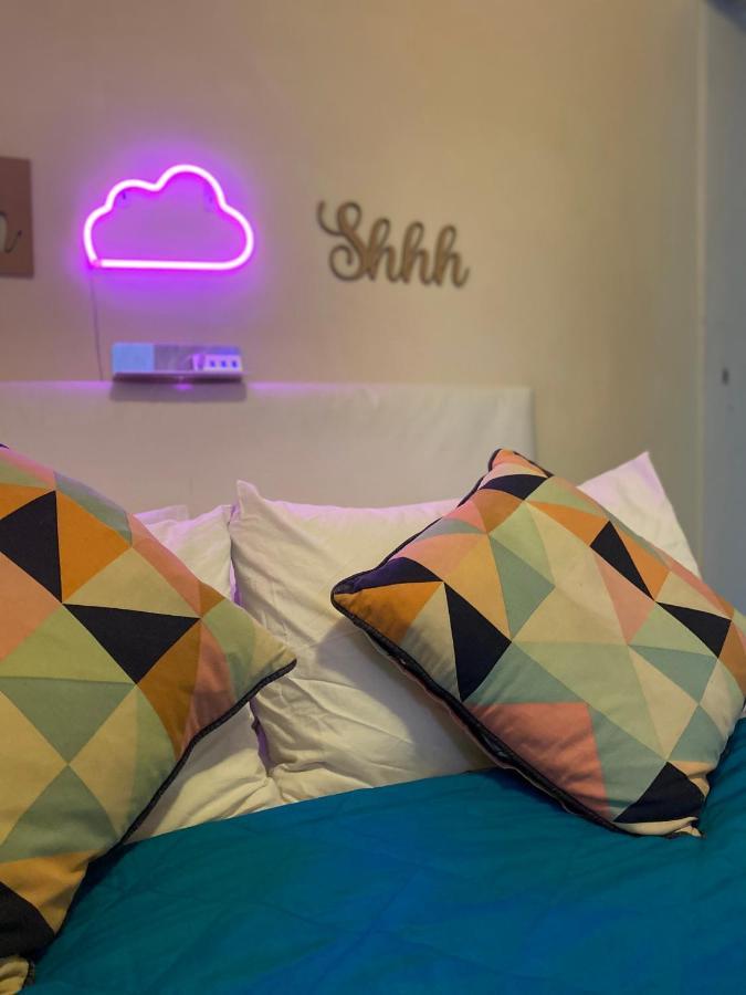 Little Brighton Beach Apartments - Also Separate Spa Cabin And Watersports Eksteriør billede