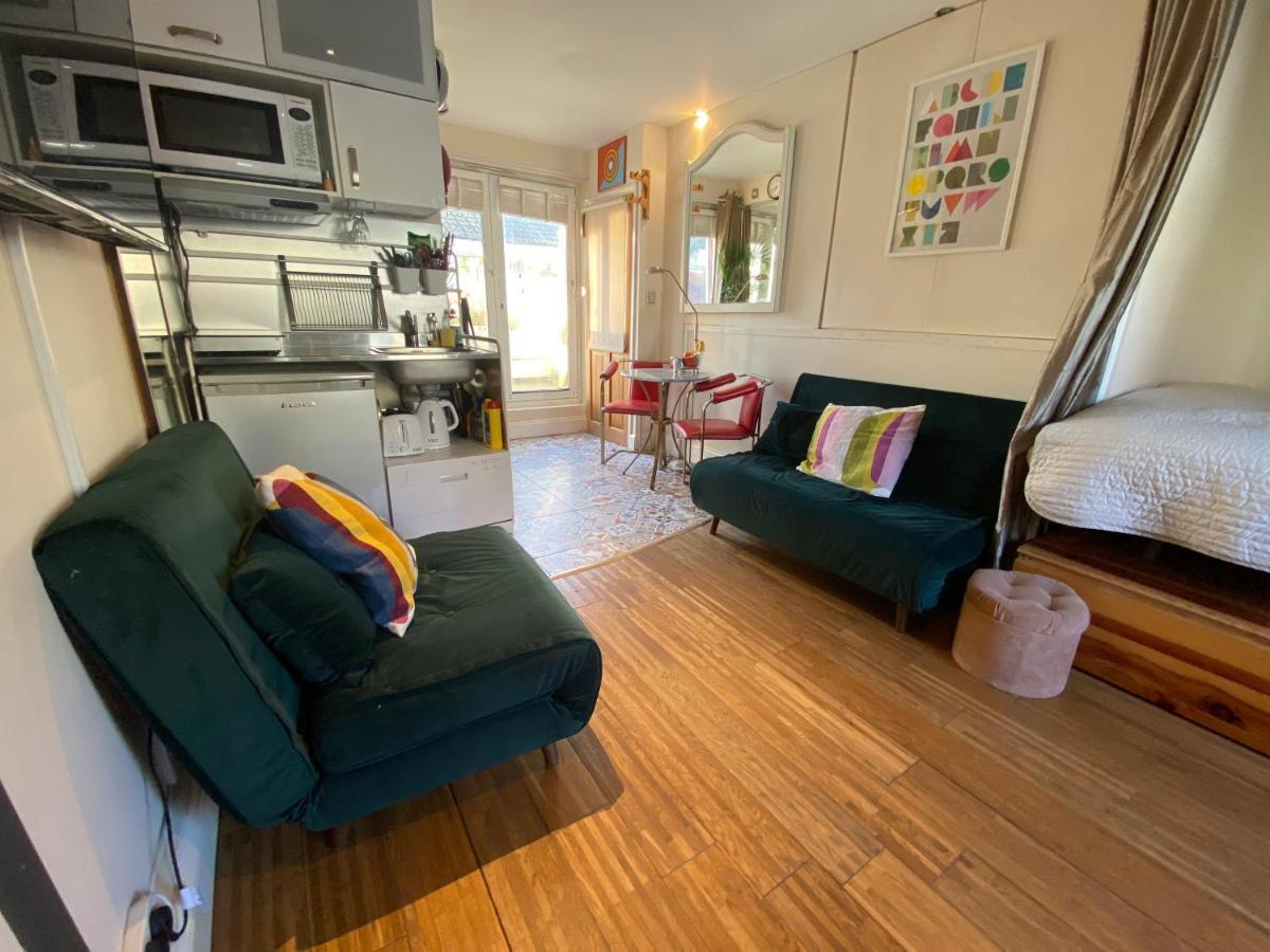 Little Brighton Beach Apartments - Also Separate Spa Cabin And Watersports Eksteriør billede