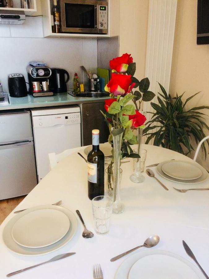 Little Western Spa Beach Apartments - Or Book 1 And Stay 3 Months Brighton Eksteriør billede